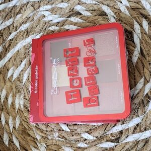 the Crème Shop Heart breaker